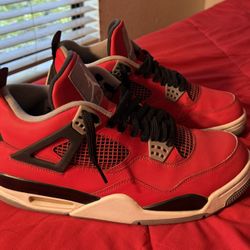 Nike Air Jordan 4