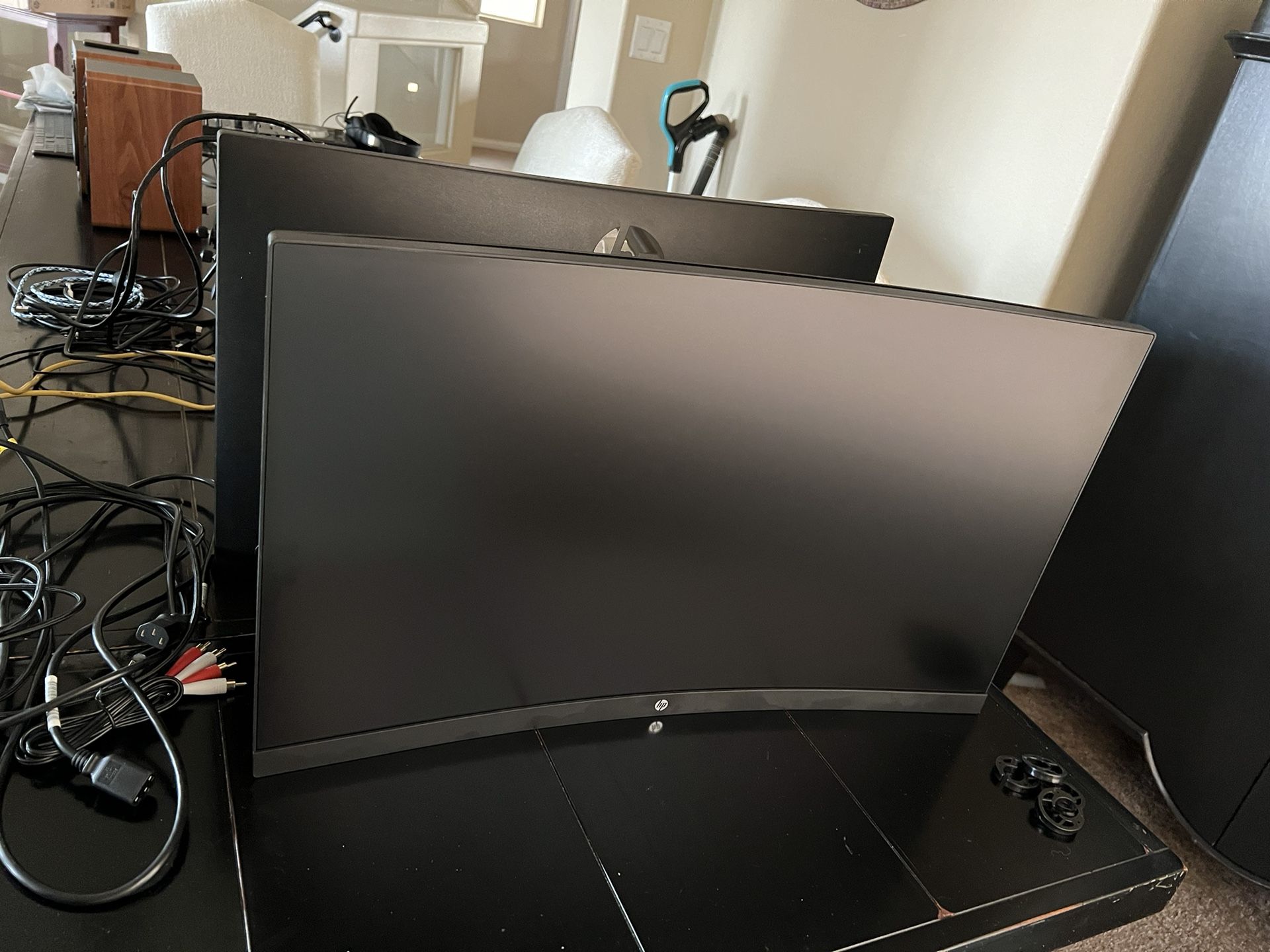 2 Brand New HP V27c G5 Curved Monitors for Sale in Las Vegas, NV OfferUp