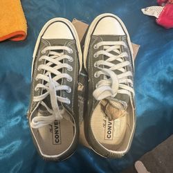 Converse Chuck Taylor Size 7 Color Green And White 