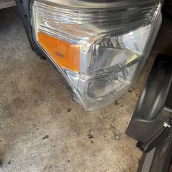 Ford F250 Headlights With Bulbs 