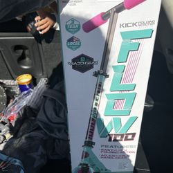A flow scooter for girls or boys brand new