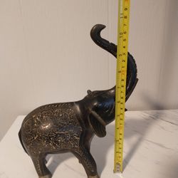 Bronze Elephant Scalpture