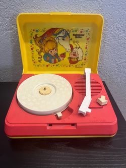 1983 Rainbow Brite Record Player