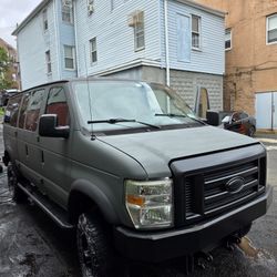 2006 Ford E350