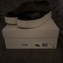 Vince Weslan Sandals 