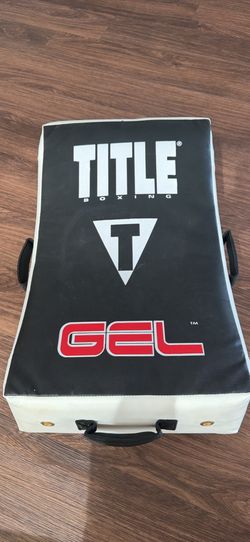 TITLE Boxing GEL Kick Shield Pad