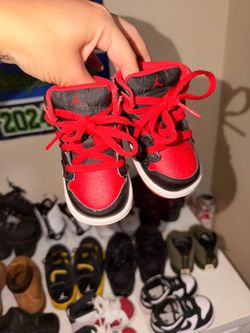 Jordan 1s mid