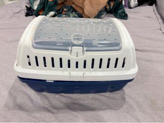 Pet carrier