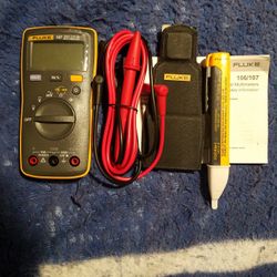 Fluke 107 600V Cat lll and A Fluke Tiic Tracer 