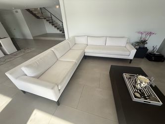 RH Italia track sectional in white and black oak base
