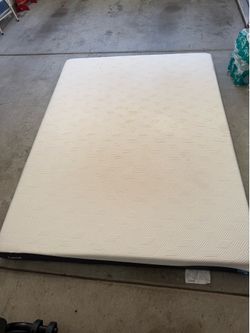 5” Queen memory foam mattress