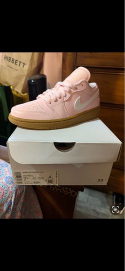 Woman’s air Jordan 1 low