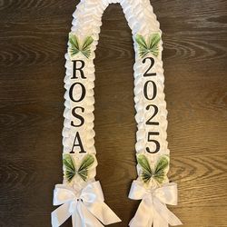 Custom Graduation Leis