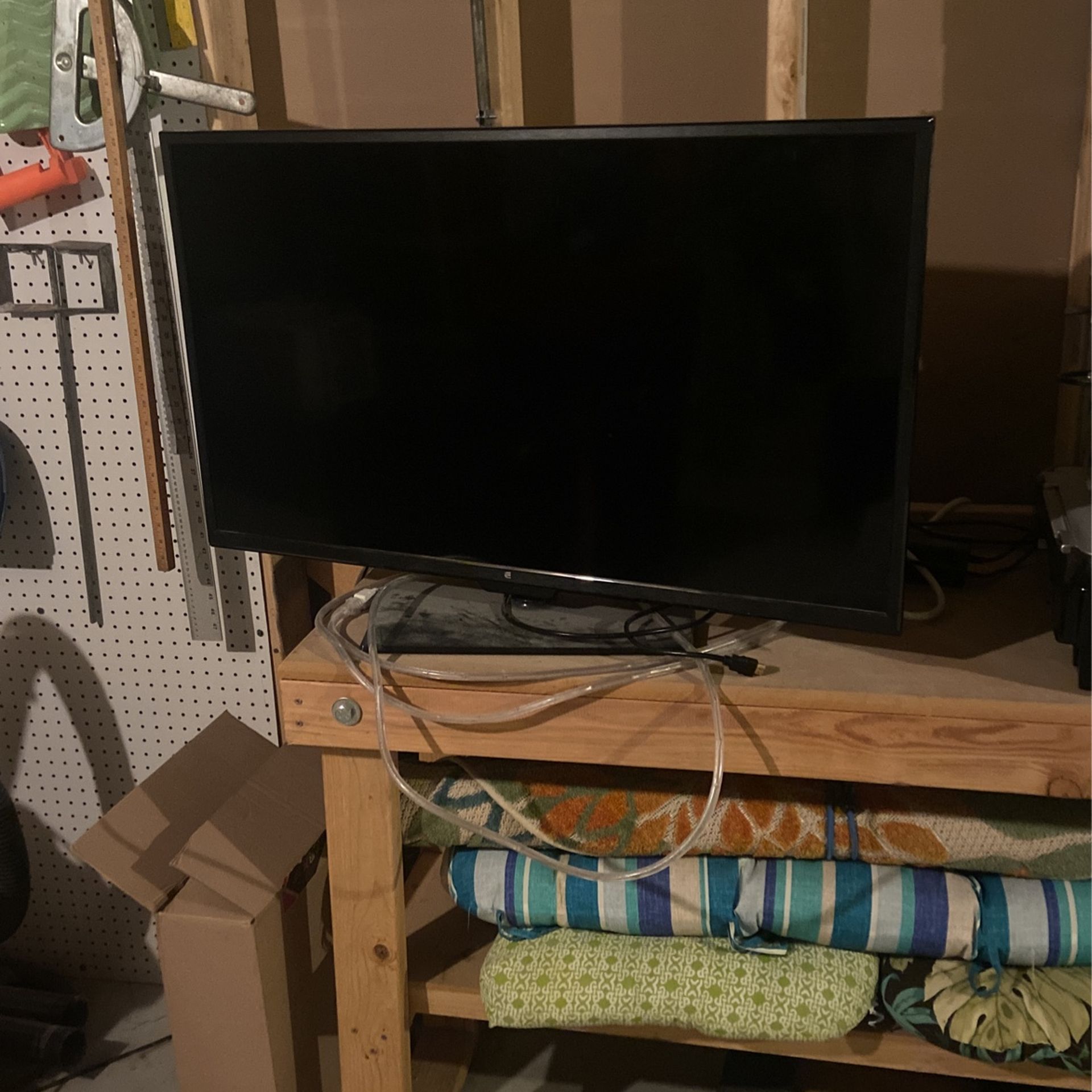 Vizio Flat Screen