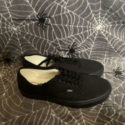 Vans LowTop/ Shoes
