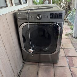 LG Steam Front Loading Washer & Gas Dryer 