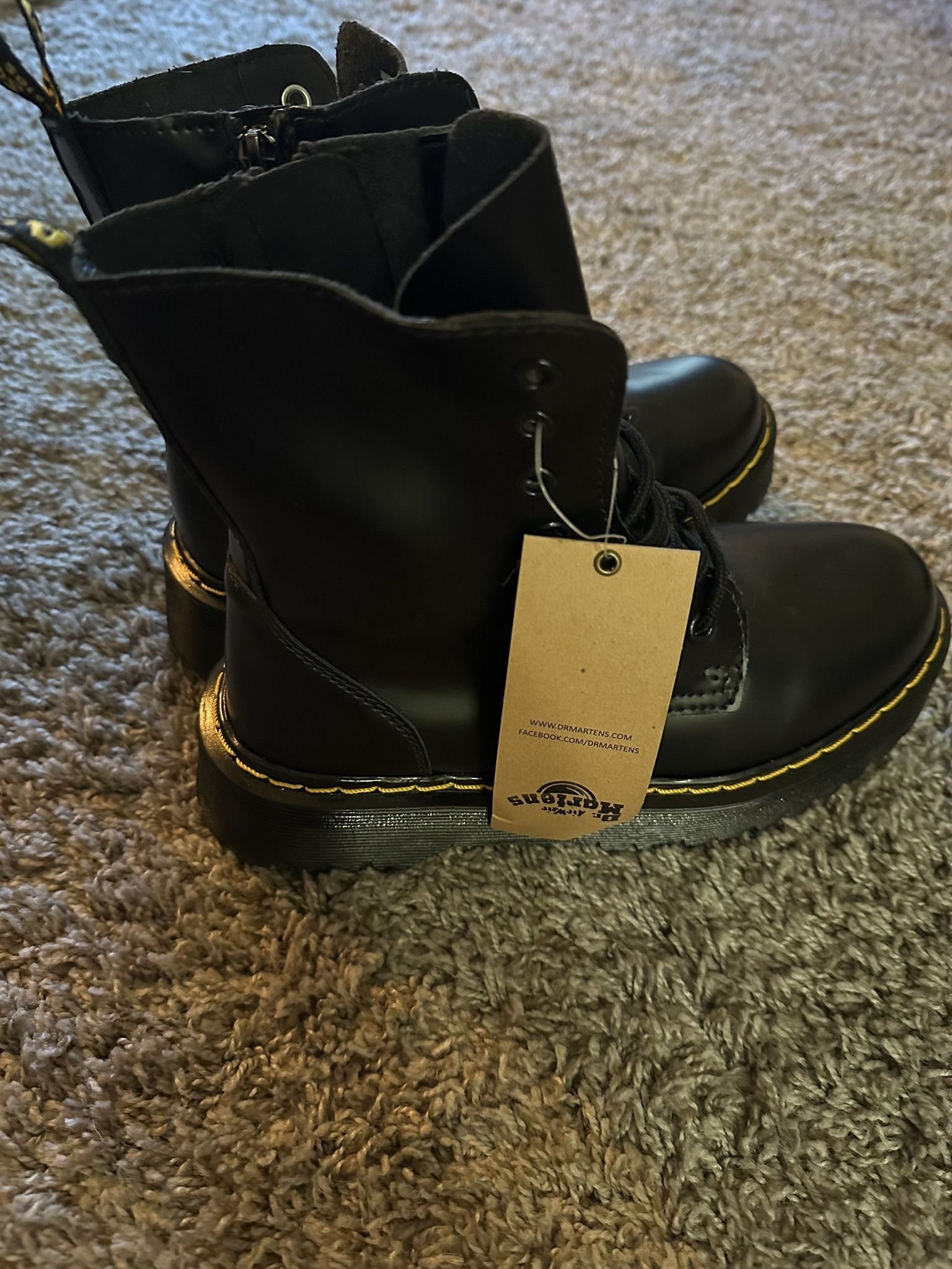 Size 9 Women’s Boots