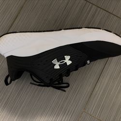Under armor shoes