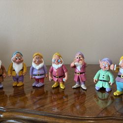 Disney Thailand 7 Dwarfs Antiques 