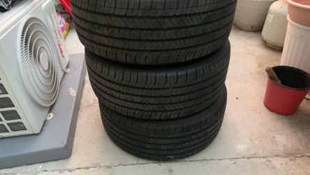 Low profile tires take offs from 2026 Honda Civic Sport