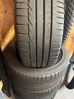 Dunlop Sport Maxx Rt Tire 235/45R17 94W