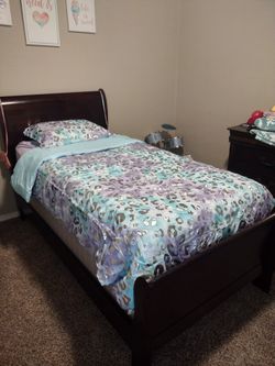 Twin Bed