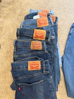 Women's  Levi's Jeans