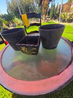 3 little ceramic planters