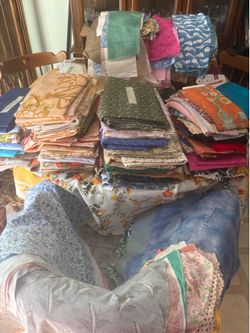 Huge lot of quilting, material all sizes as shown in the picture