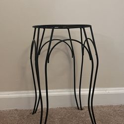 Black Metal Plant Stand / Accent Table Base – Curved Leg Design – 15” Tall