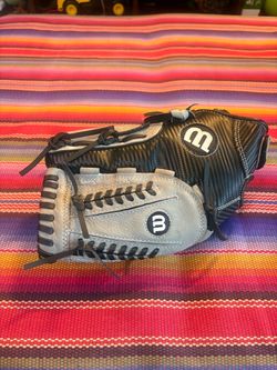 Wilson A360 Slowpitch Softball Glove