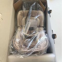 Infant Car seat Maxi cosi brand new