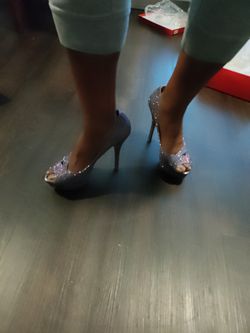 Sz 11 Guess Stilettos Shoes 