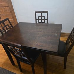 Dining Room Table + 4 Chairs