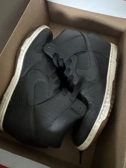 Women’s Nike Dunk Sky Hi 