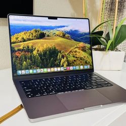 Apple macbook pro 14 inch 2021 M1 pro Chip 16gb RAm 512GB SSD