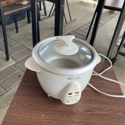 Kitchen gourmet small rice cooker