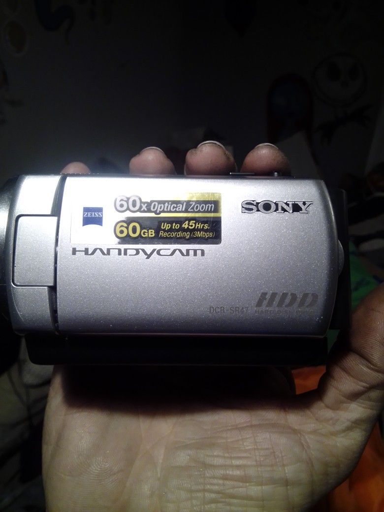 Sony Handycam DCR-SR47