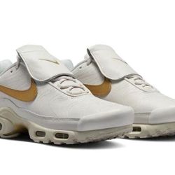 Nike Air Max Plus Tiempo Phantom Metallic Gold HV2541-001 size Men’s 9