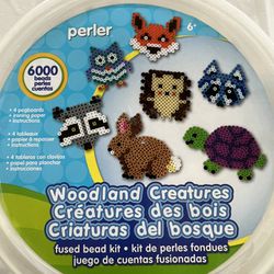 Perler Woodland Creatures Bead Kit & 4 Tweezers