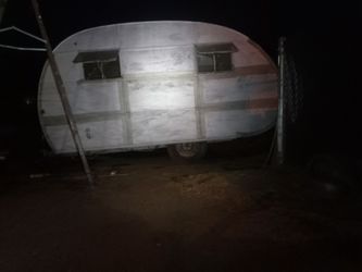 Vintage 1946 aluminum  tear drop trailer
