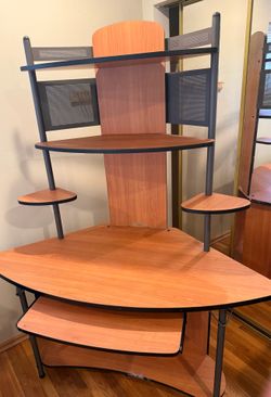 Corner Computer Desk with Hutch