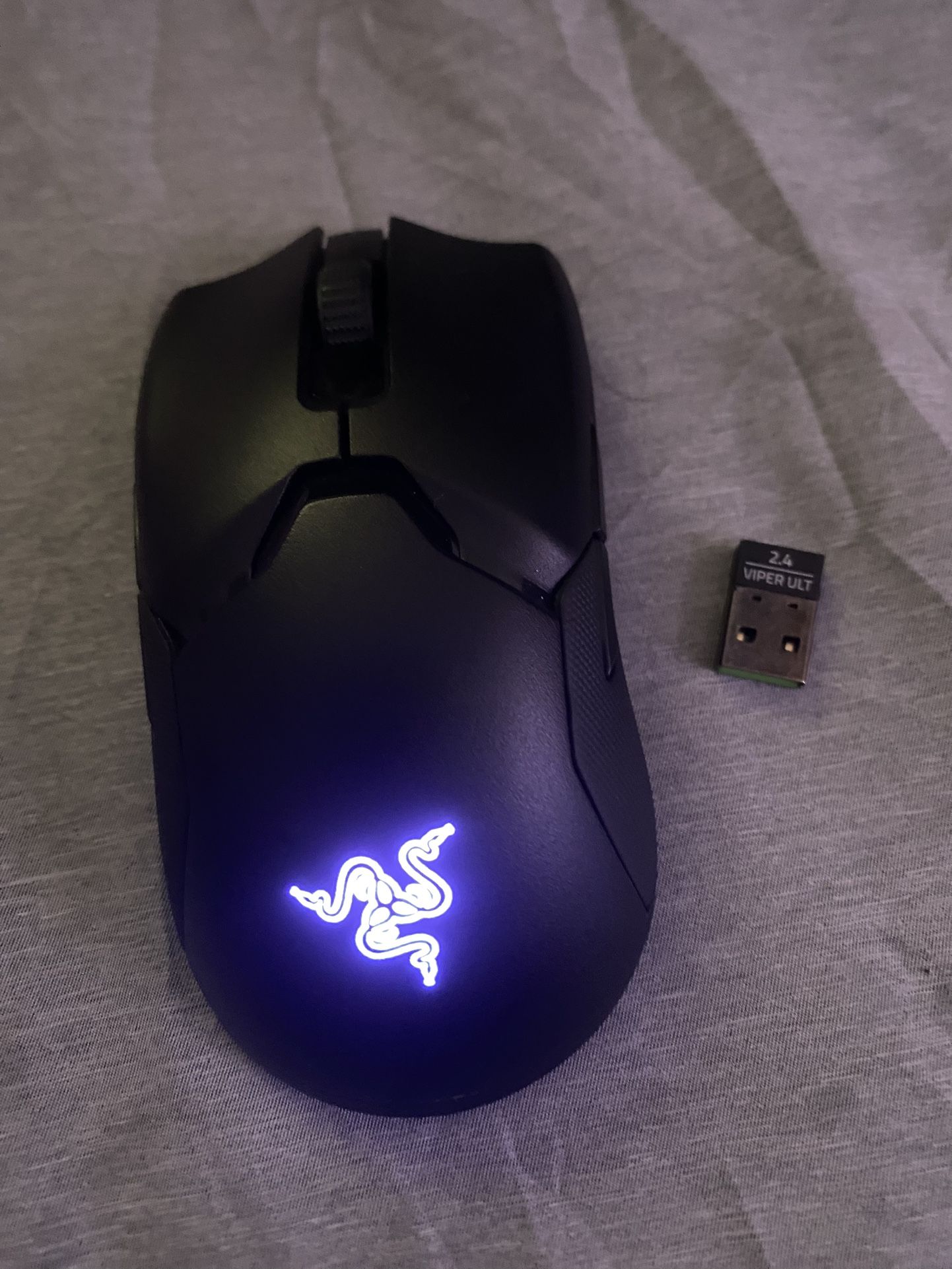 Razer Viper Ultimate (Black) – with HyperSpeed Dongle Adapter – No Dock