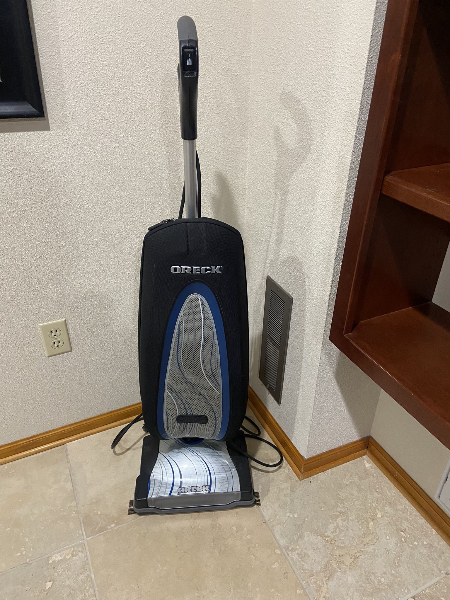 Oreck Pilot Vacuum Cleaner