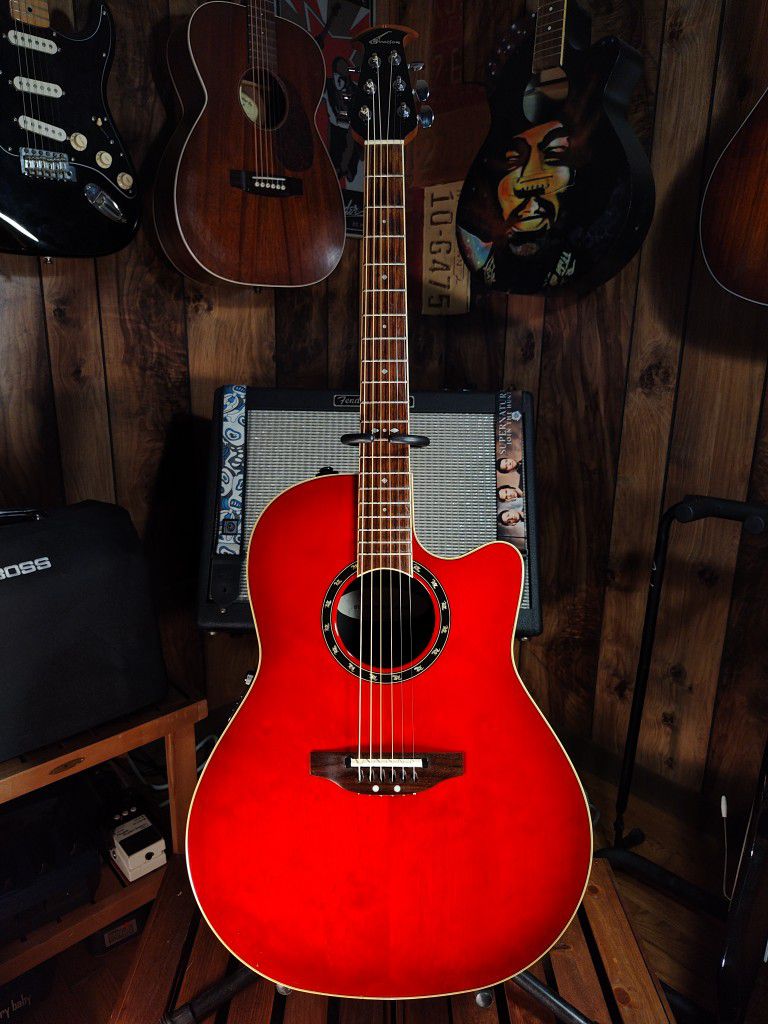 OVATION ACOUSTIC ELECTRIC GUITAR