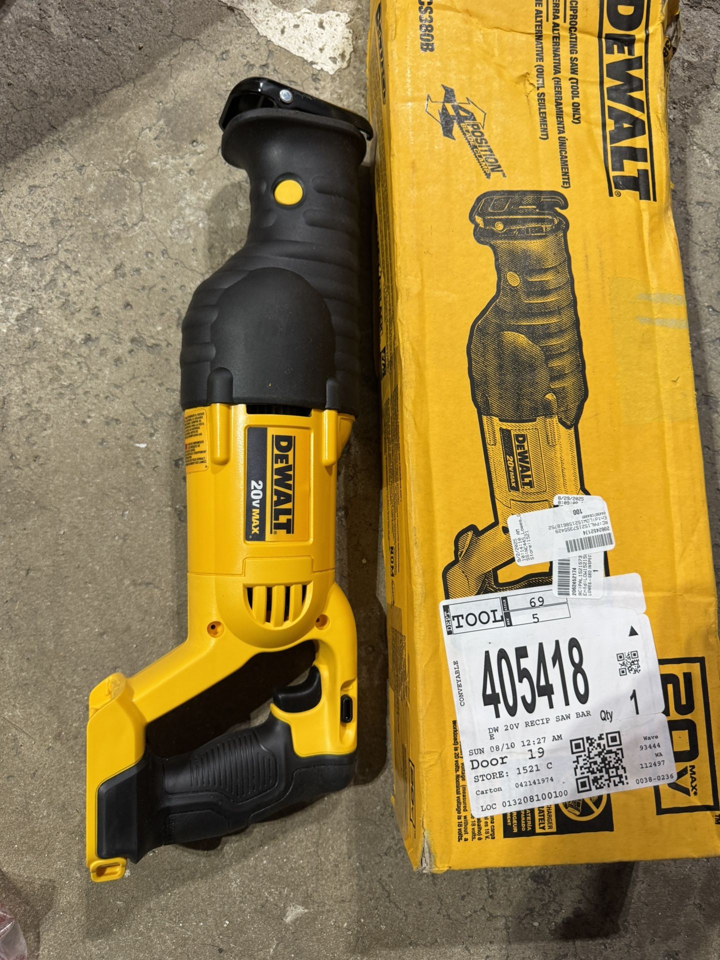 DEWALT 20-volt Max Variable Speed Cordless Reciprocating Saw BRAND NEW 2025