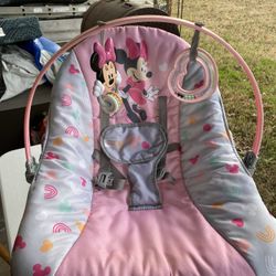 Minnie Mouse swing 
