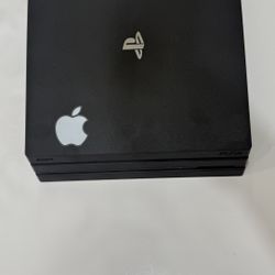 PS4 Pro 