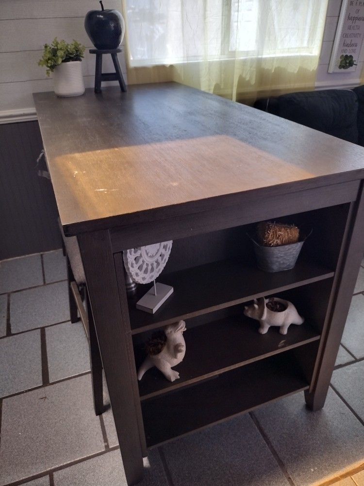 Gray High Table/4 Stools