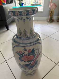 Large 25” Chinese Porcelain Floor Vase